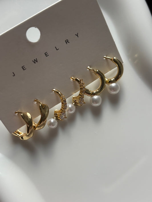 Pearl & Gold Earring Set