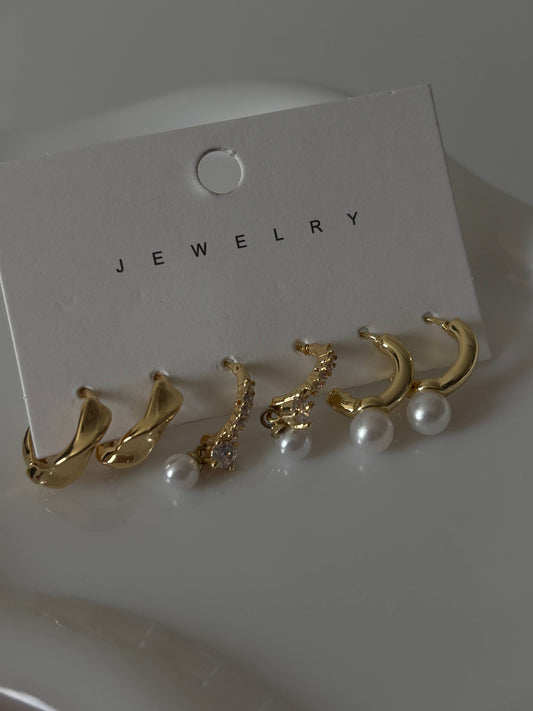 Pearl & Gold Earring Set