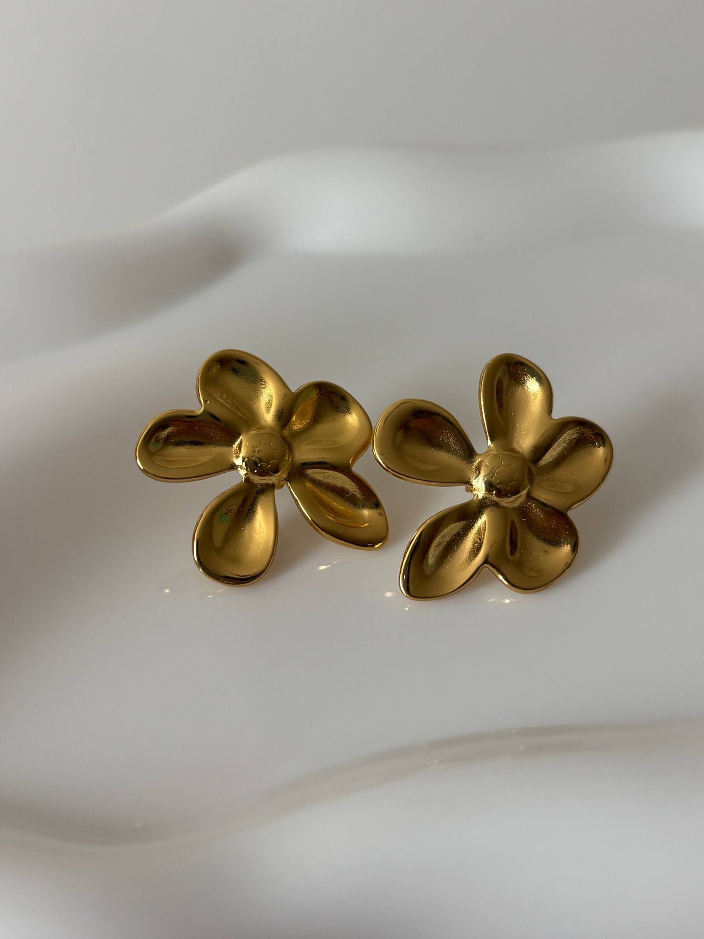 Floral Gold Earrings