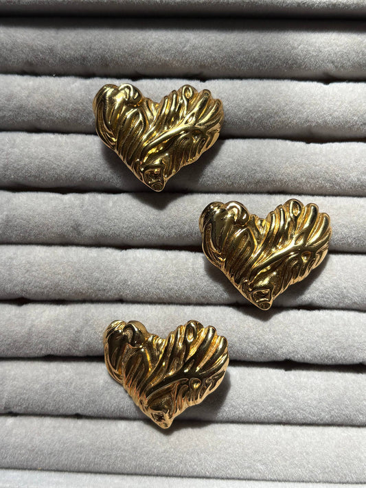 Textured Gold Heart Ring